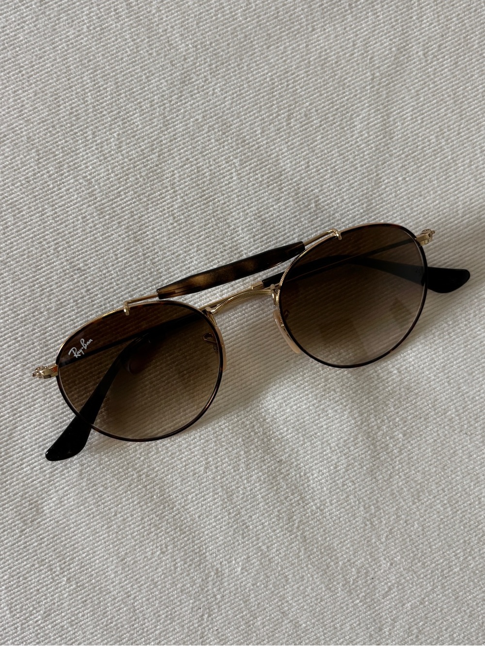 Ray-Ban Aviators - Picture 4 of 5